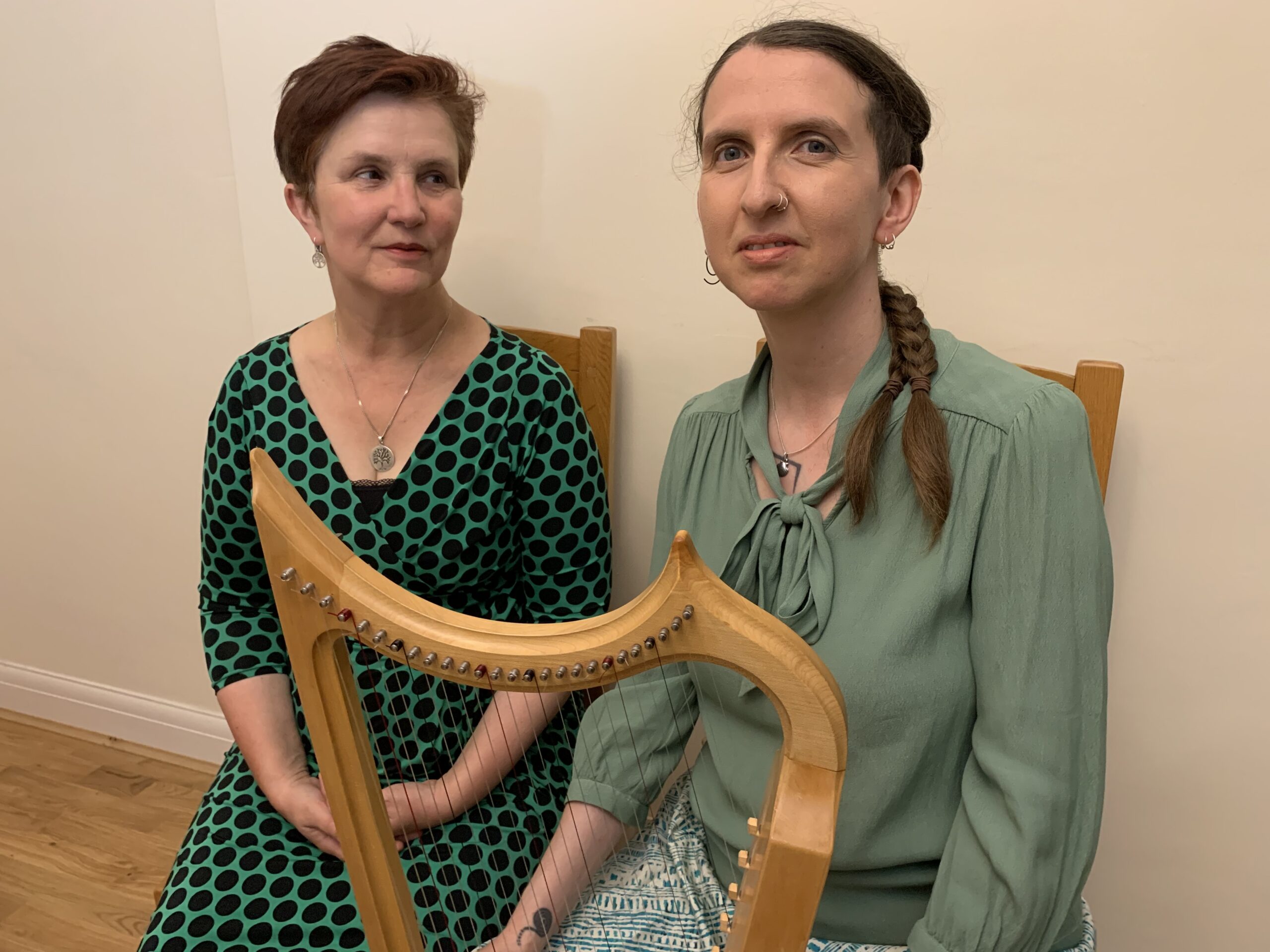 Singer Vivien Ellis Harpist Leah Stuttard with bray gothic harp made by Eric Kleinmann